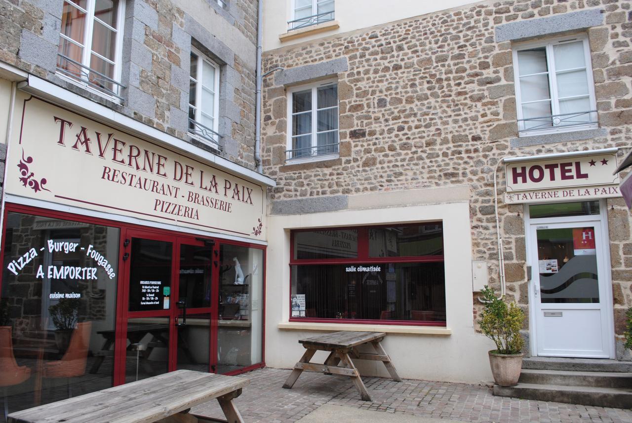 Taverne De La Paix La Ferte-Mace Zewnętrze zdjęcie